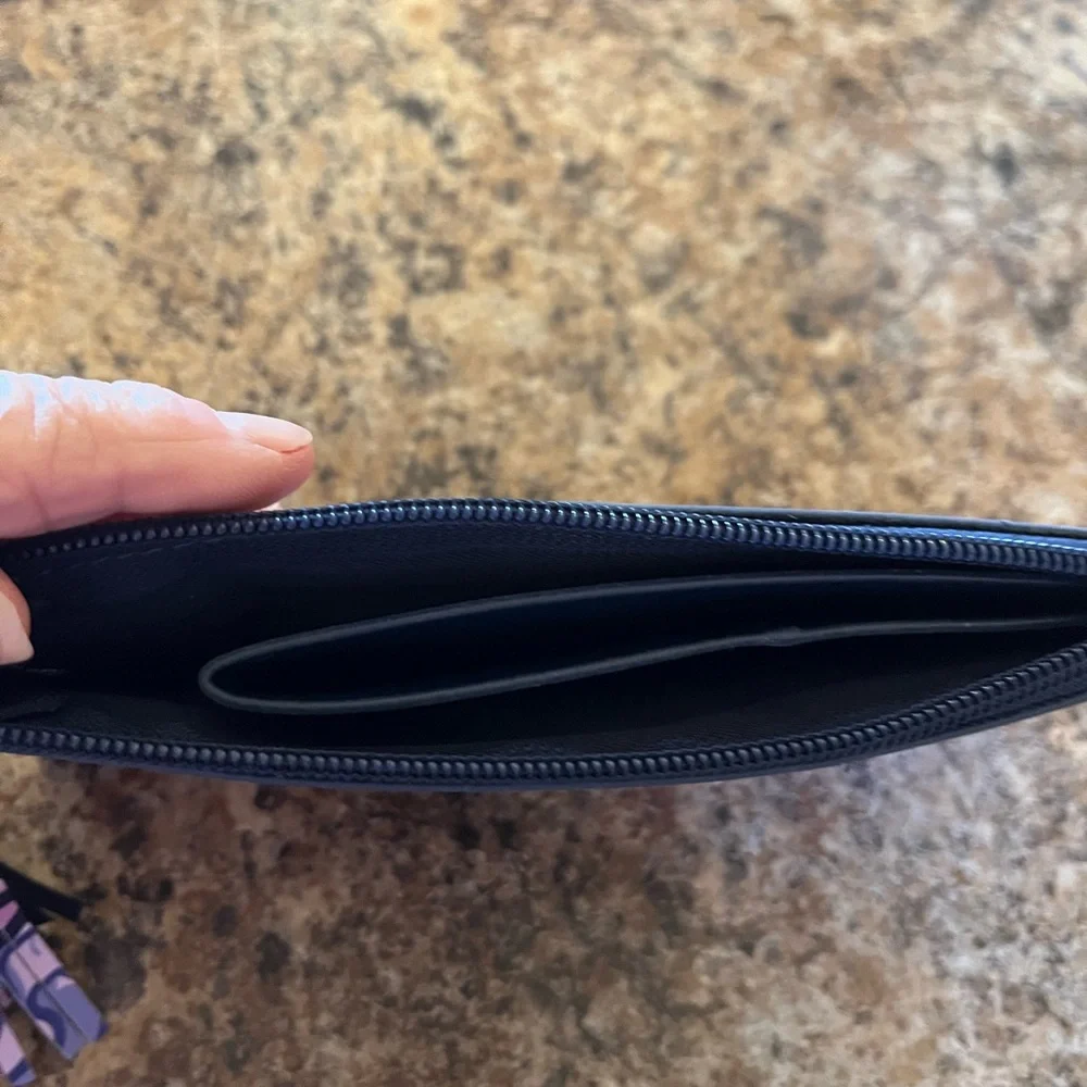 Simply‎ Southern Multicolor Leaf Pattern Wristlet